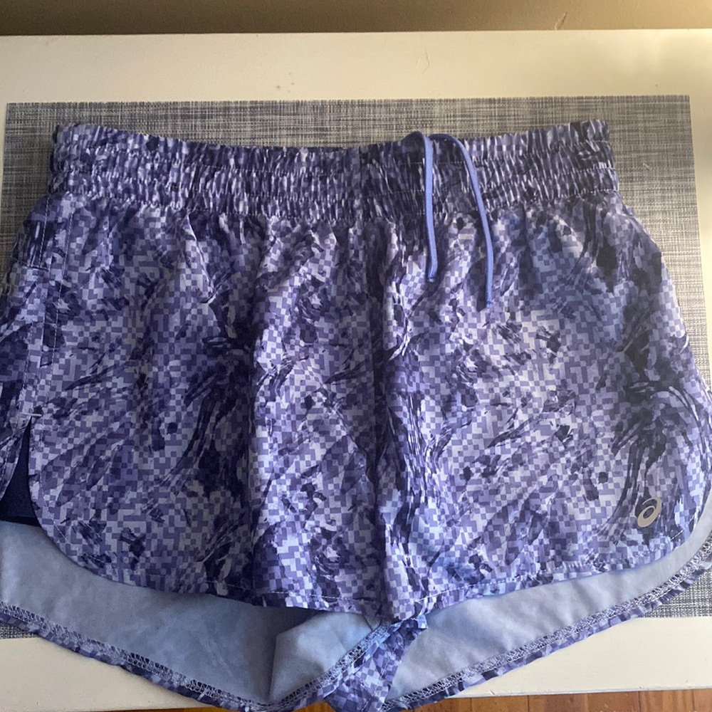 WOMEN’S ASICS RUNNING SHORTS